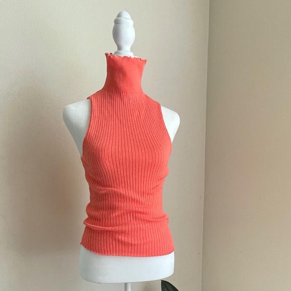 UO Urban Outfitters Sofia sleeveless turtleneck sweater Medium - Picture 1 of 8